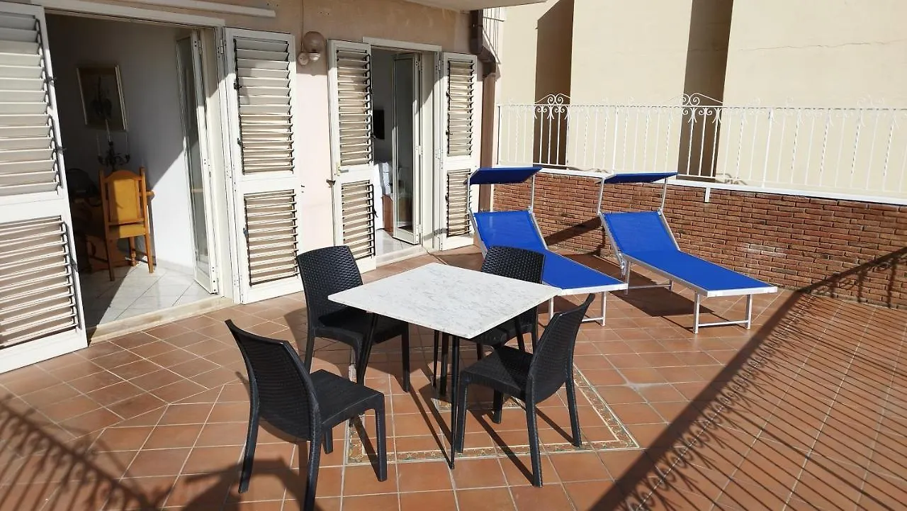 Casa Carmela Panoramic Center Apartment تاورمينا