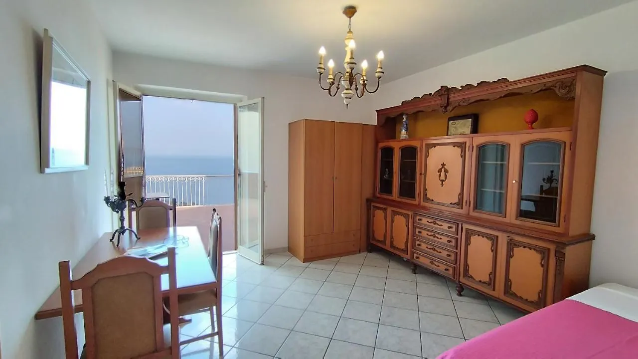 Casa Carmela Panoramic Center Apartment تاورمينا
