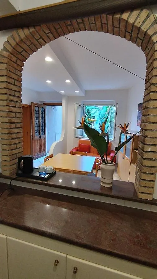 Casa Carmela Panoramic Center Apartment تاورمينا